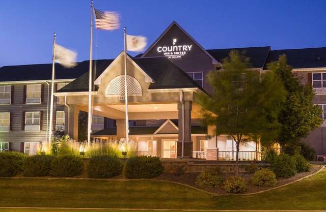 Country Inn & Suites by Radisson, Peoria North, IL