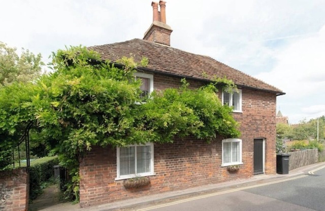 Countryside Escape in Beautiful Cosy Cottage