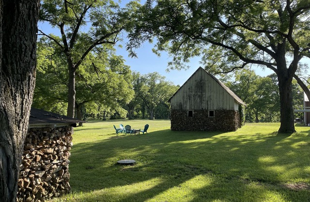 Countryside paradise 6 miles to Stockton Lake! We now have high-speed internet!