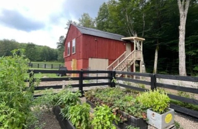 Couples Retreat: The HayLoft- Rustic Escape For 2