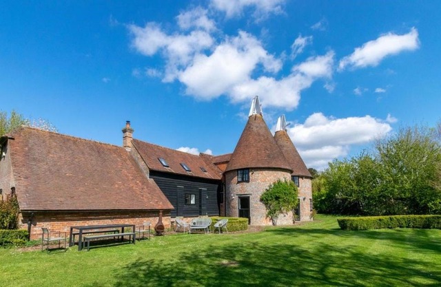 Court Lodge Oast