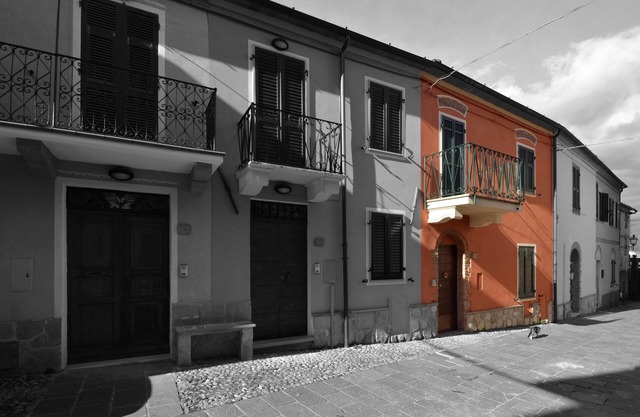 COURT MARIA CRISTINA 3