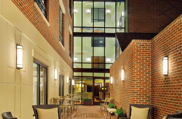 Courtyard by Marriott Fredericksburg Historic District