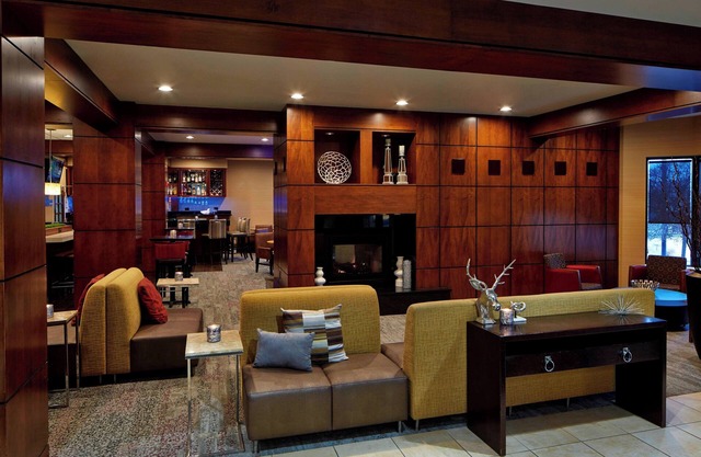Courtyard by Marriott Bloomington by Mall of America