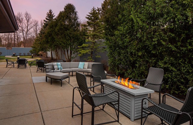 Courtyard by Marriott Detroit Brighton