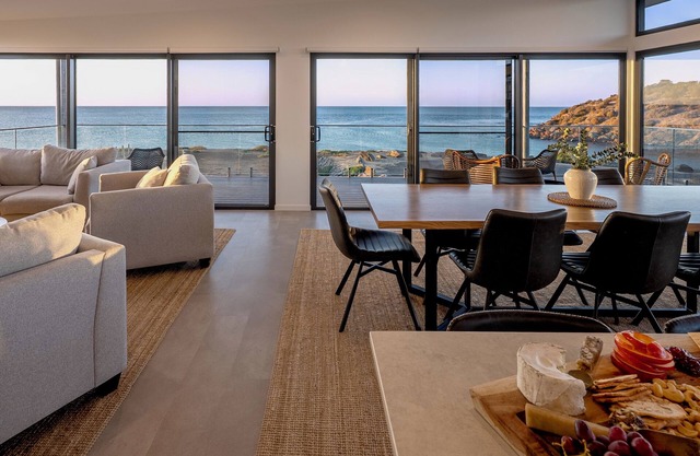Cove Landing Marina Apartment01-The SS Karatta