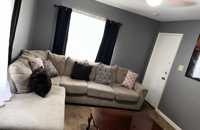 Cozy 1-bedroom apartment with AC and WiFi in wonderful Dayton