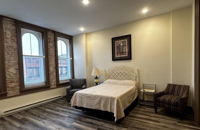 Cozy 1 bedroom apartment located in beautiful downtown New Ulm