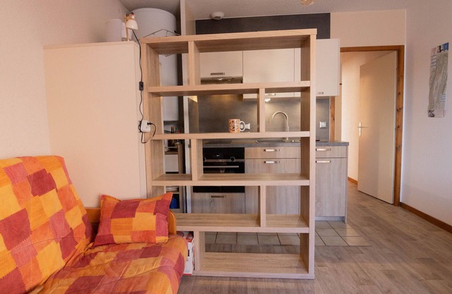 Cozy 1-Bedroom Apartment in Autrans, Near Village & Ski, Balcony, Pet-Friendly