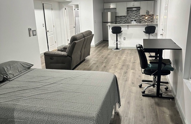 Cozy 1-bedroom with AC and WiFi in charming Snellville