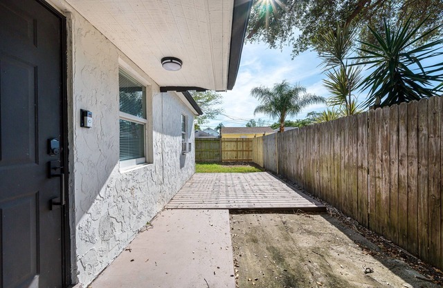 Cozy 1BR/1BA Private Entrance