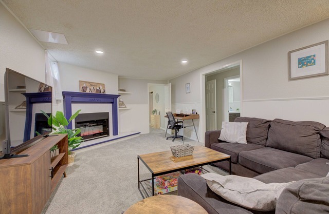 ꧁ Cozy, 2 bed & 1 bath Lower Level Suite ꧂