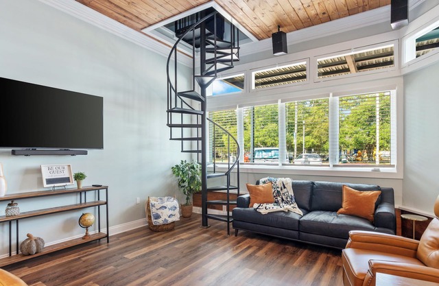 Cozy 2 bedroom home S