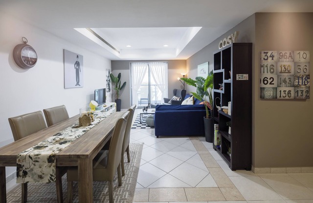 Cozy 2-bedroom Sea view apartment in Dubai Marina, Central Location,Restaurants