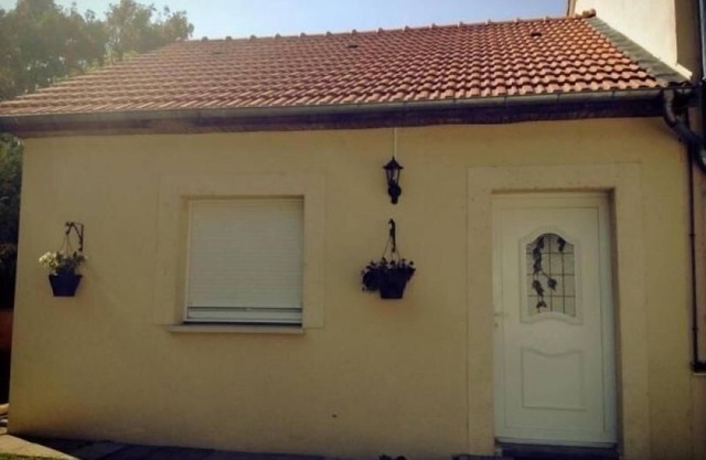 Cozy 2-Person Cottage in Étain Center with Terrace, Parking, and All-Inclusive Amenities