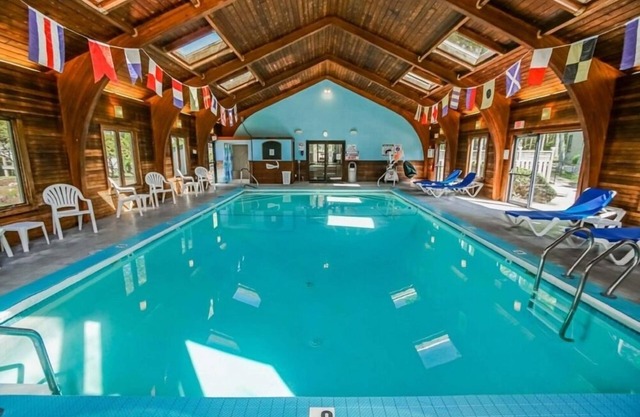 Cozy 2BR Condo w Tennis Court & Outdoor Sitting Area- Cape Cod
