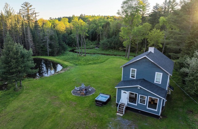 Cozy 3 Bedroom Cabin in the Adirondack Foothills