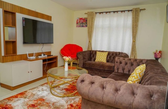 Cozy 3-Bedroom Stay at Havan Apartments - Milimani N8, Nakuru