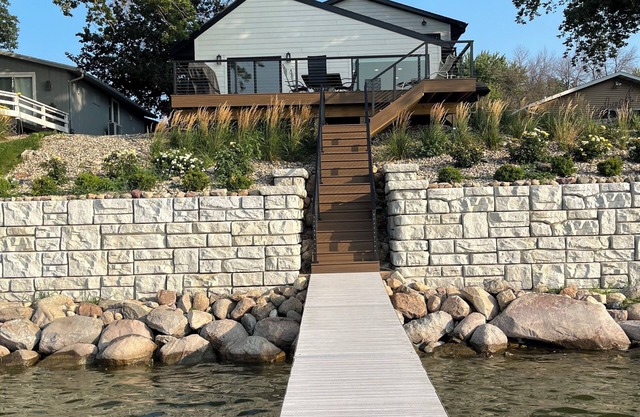 Cozy 4-bedroom cabin on beautiful Twin Lakes
