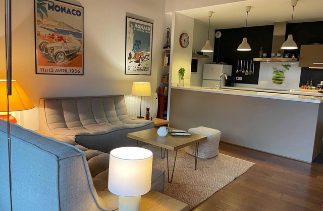 Cozy 4-person apartment with wifi parking heated pool 20 minutes from the slopes