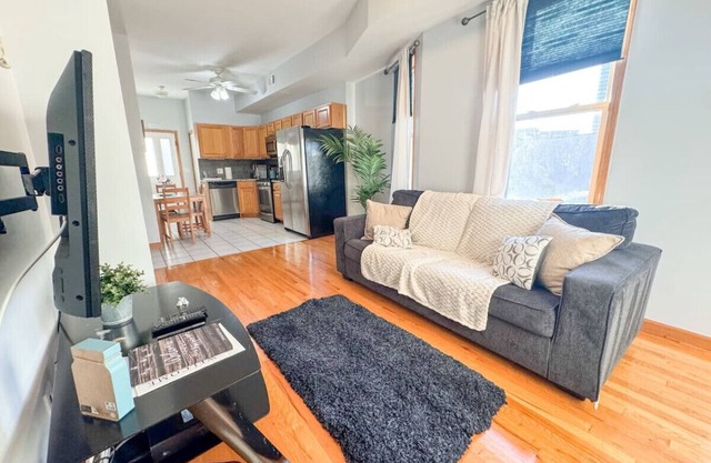 Cozy and bright! Ideal for family vacations! NYC