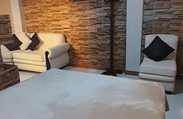 Cozy and centrally located mini dpt.