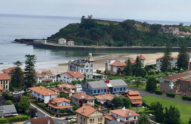 Cozy and new apartment 300 m from the beach of Santa Marina in Ribadesella