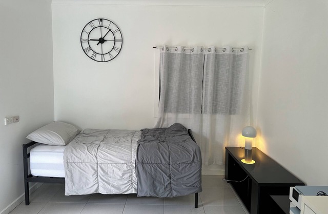 Cozy and private one bedroom studio with double bed for couples or single