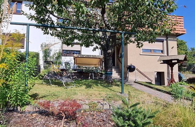 Cozy and quiet vacation apartment with private garden in beautiful Thuringia