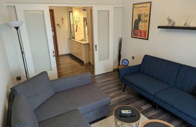 Cozy apartm.near Metro Ag.Marina