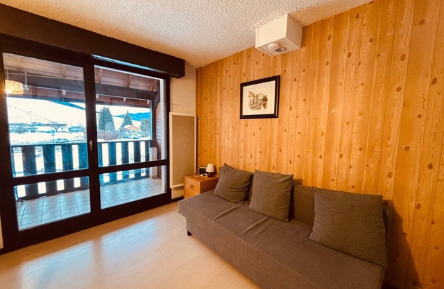 Cozy apartment in Autrans, pets allowed, parking, 4 people