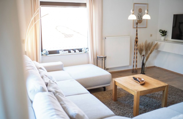 Cozy Apartment Hideaway/5 min from the highway
