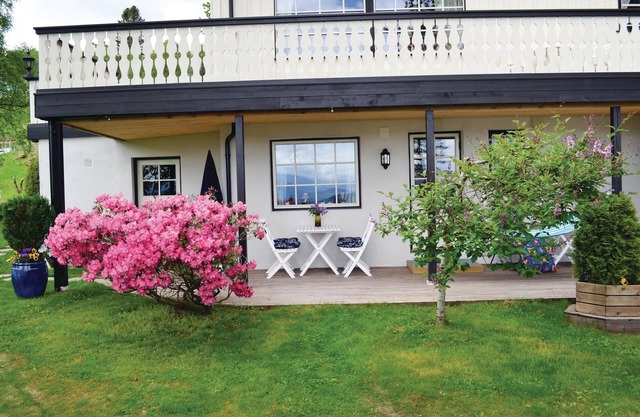 Cozy apartment in Norheimsund with WiFi