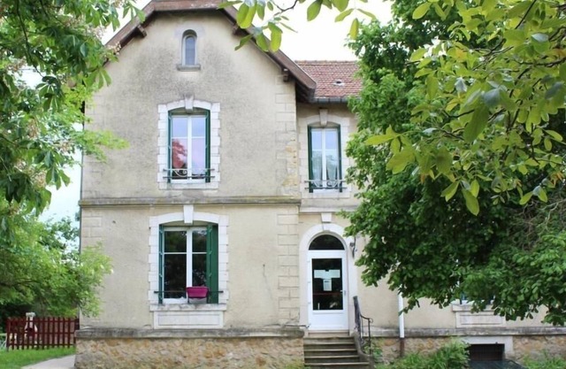 Cozy Apartment Near Nancy and Lunéville with Private Garden and Free Parking