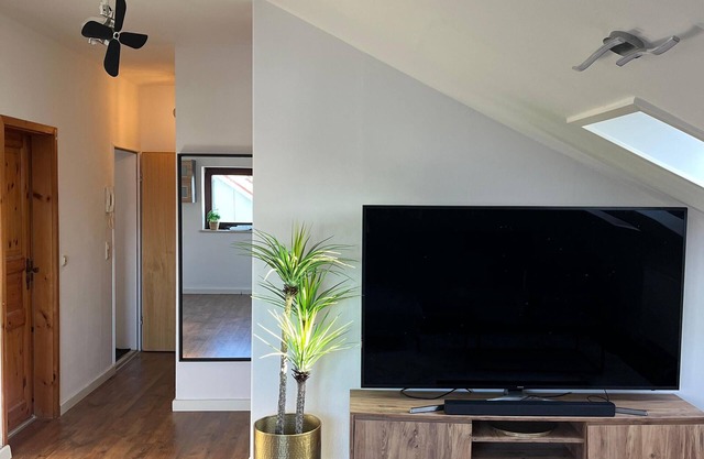 Cozy apartment with charm & style - WIFI, Netflix, AC