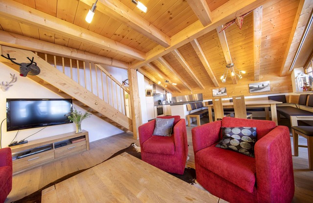 Cozy apartment with mountain view, sauna, and close to the slopes