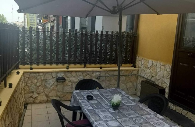 Cozy apartment with terrace, 600 meters from the airport.