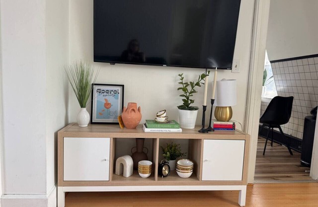 Cozy Apt w/Sunset View Over River