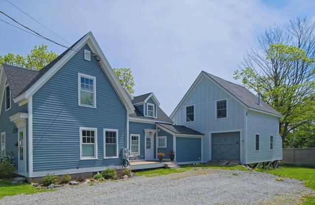 Cozy, Artful, Classic Maine Home