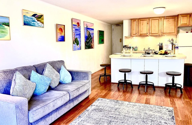 Cozy, Beautiful 1-BR Condo, sleeps 4