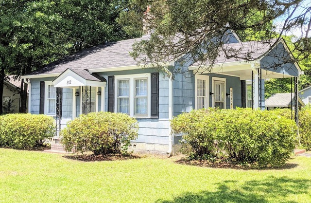 Cozy Blue Cottage 2BR/1BA