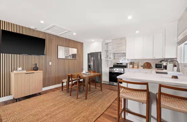Cozy Bungalow near Disney, Knott’s, & DTLA