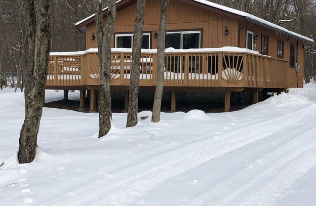 Cozy Cabin At Bear Creek Lake-Washer/Dryer, Pillows and Linens Provided