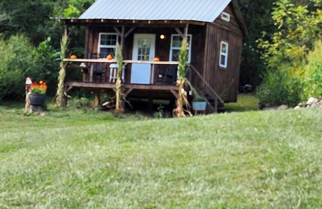 Cozy Cabin in East Tennessee