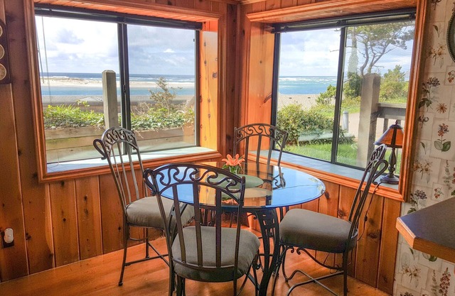 Cozy Cabin with beautiful Bay View