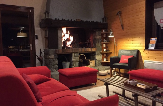COZY CHALET 8 to 12 pers. on Vallouise (renovated from 2012 to 2016)