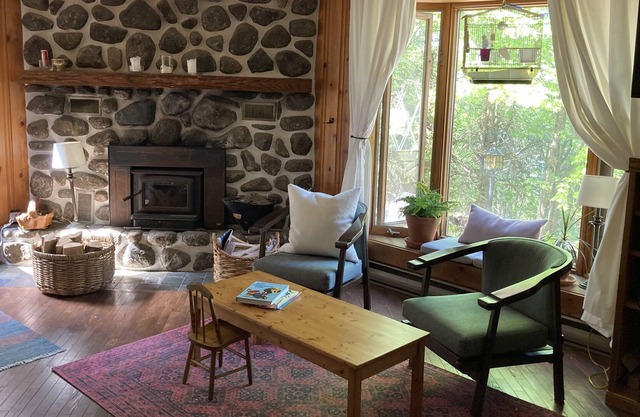 Cozy Chalet in the Woods