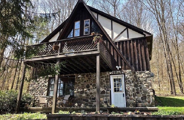 Cozy/Chic Cabin (ISOLATED RETREAT!) Binghamton NY