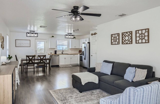 Cozy & Clean 2BR w/views Lackland BMT Riverwalkn