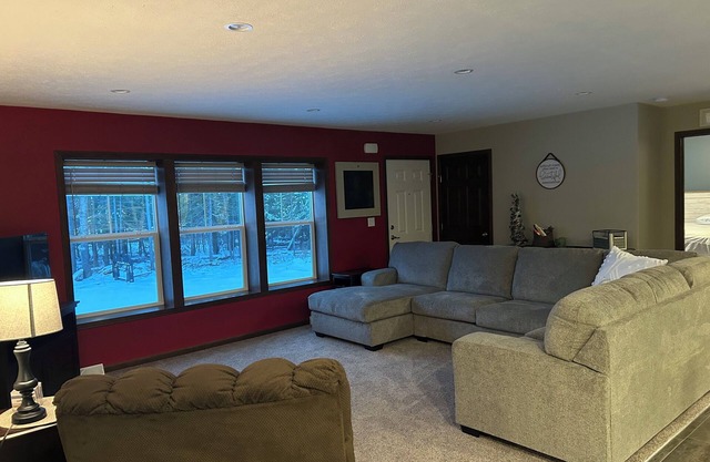 Cozy clean 3-bedroom 2 bath house in Kelliher